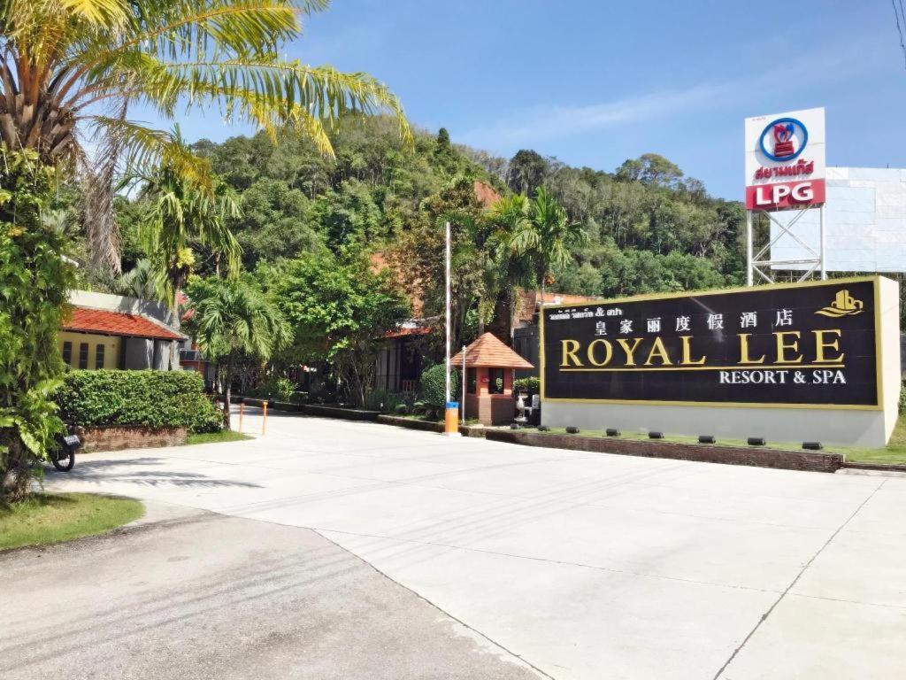 Royal Lee Resort And Spa Nai Yang Beach Kültér fotó