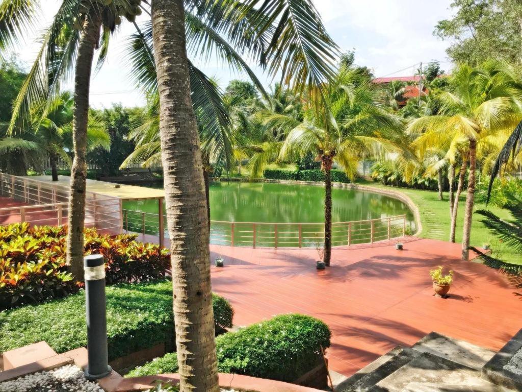 Royal Lee Resort And Spa Nai Yang Beach Kültér fotó