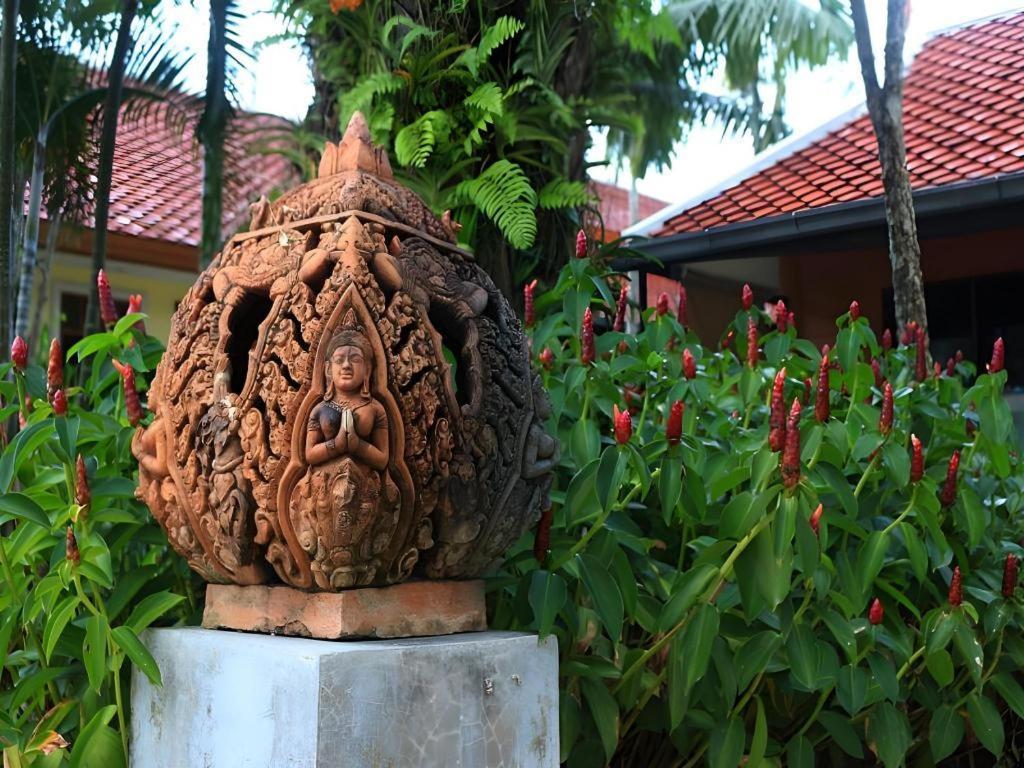 Royal Lee Resort And Spa Nai Yang Beach Kültér fotó