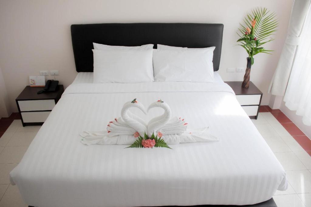Royal Lee Resort And Spa Nai Yang Beach Kültér fotó